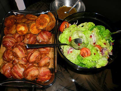 Baconbe göngyölt fasírt