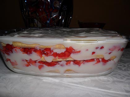 Tejszínes epertorta babapiskótából