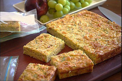 Sajtos-baconos cukkini kocka