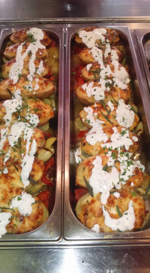 zőldfűszeres töltött burgonya