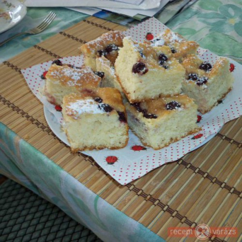 Meggyes pite