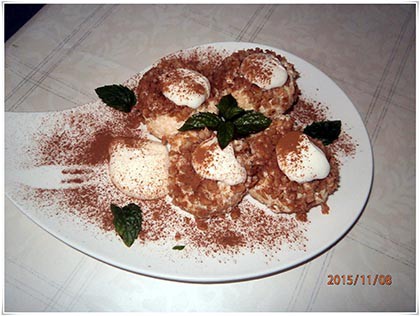 CH-SZEGÉNY TÚRÓGOMBÓC