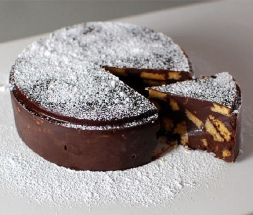Csokis Keksztorta
