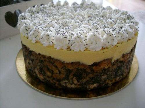 má kosguba torta madártej krémmel
