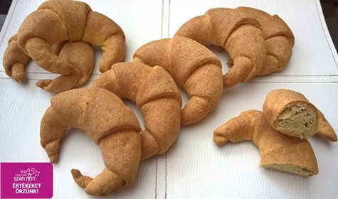 Szafi Fitt diétás vajas patkó recept
