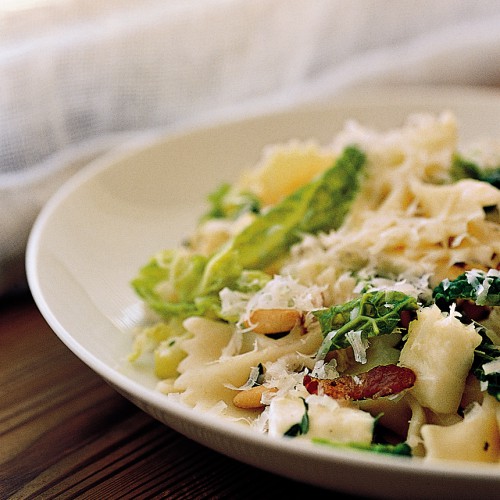 Kelkáposztás farfalle - Jamie Oliver