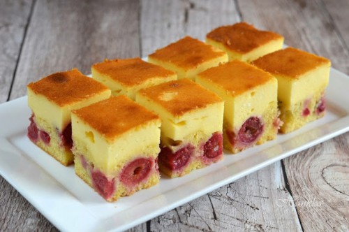 Tejfölös-meggyes pite