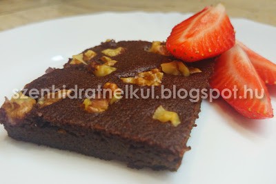 Diós brownie szénhidrátszegényen