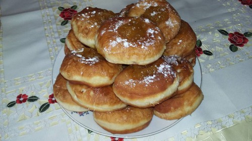 Szallagos fánk-lekvárral