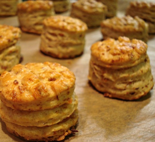 Leveles töpörtyűs pogácsa