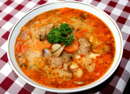 Bakonyi betyárleves