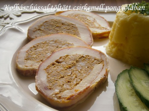 Kolbászhússal töltött csirkemell