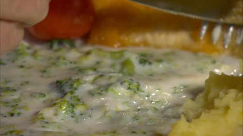 Cheddar sajtos csirkemell brokkoli szósszal, rizzsel