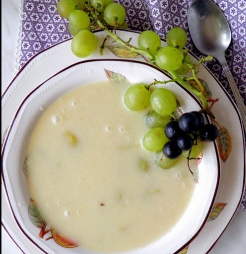 Hideg szőlőleves