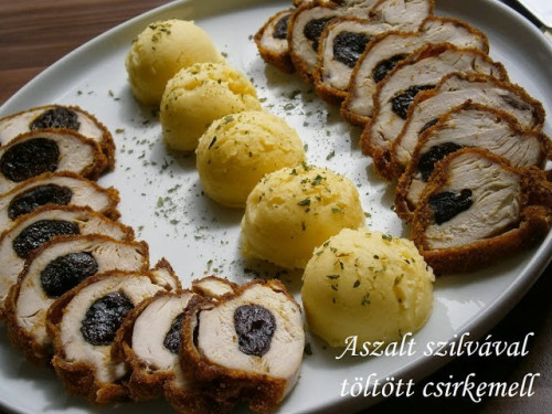Aszalt szilvával töltött csirkemell