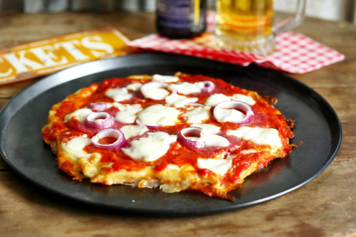 Serpenyős burgonyás pizza