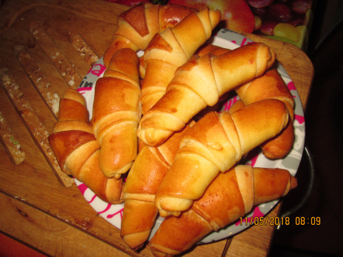 320. Joghurtos-sós kifli